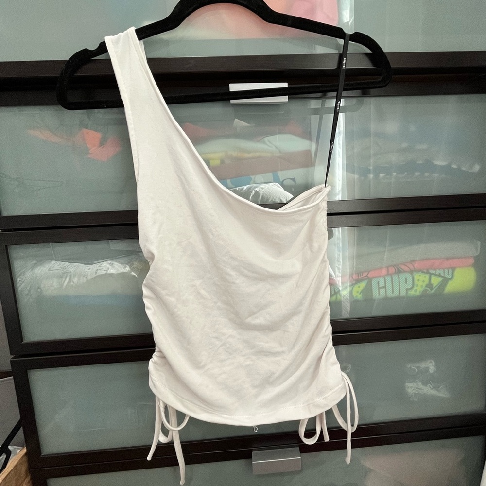 FOREVER 21 one shoulder tank